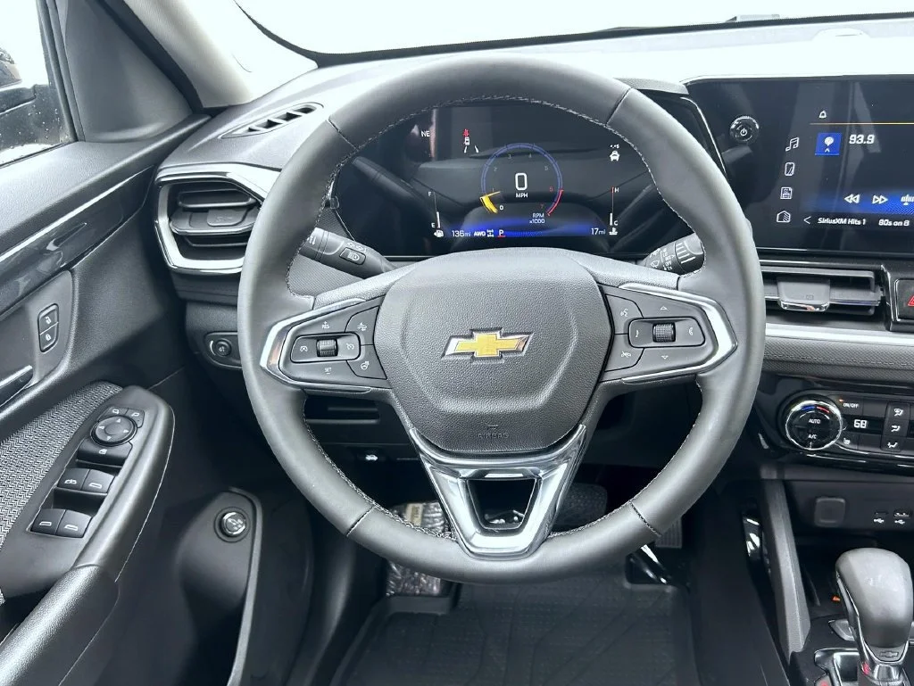 New 2026 Mosaic Black Metallic Chevrolet LT image 11