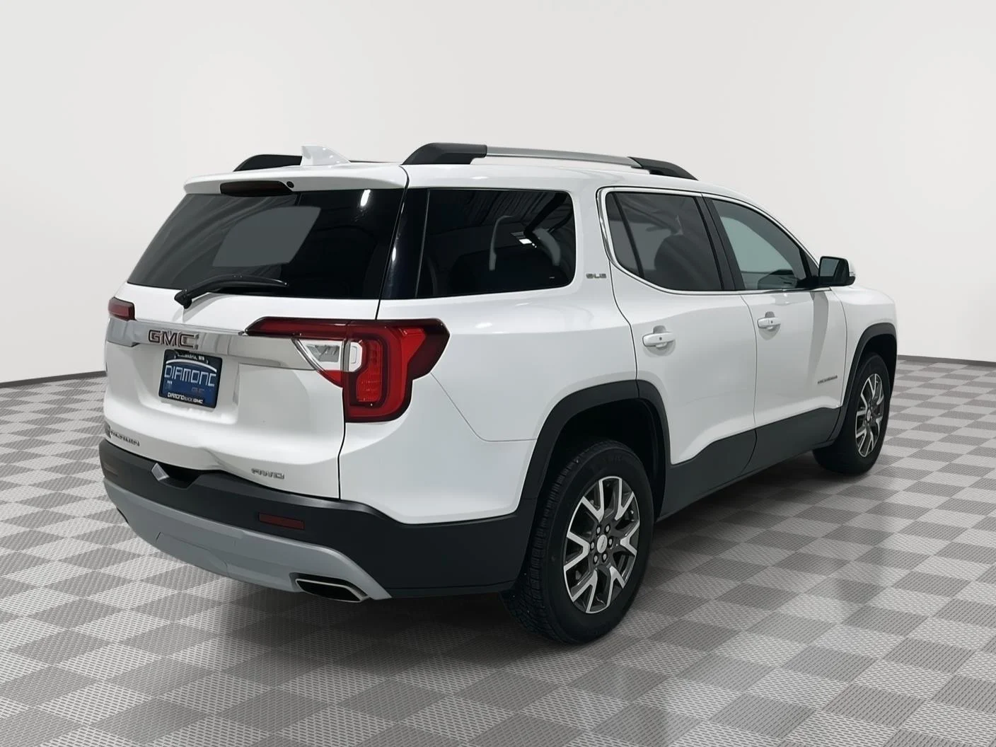 Used 2022 Summit White GMC SLE image 5