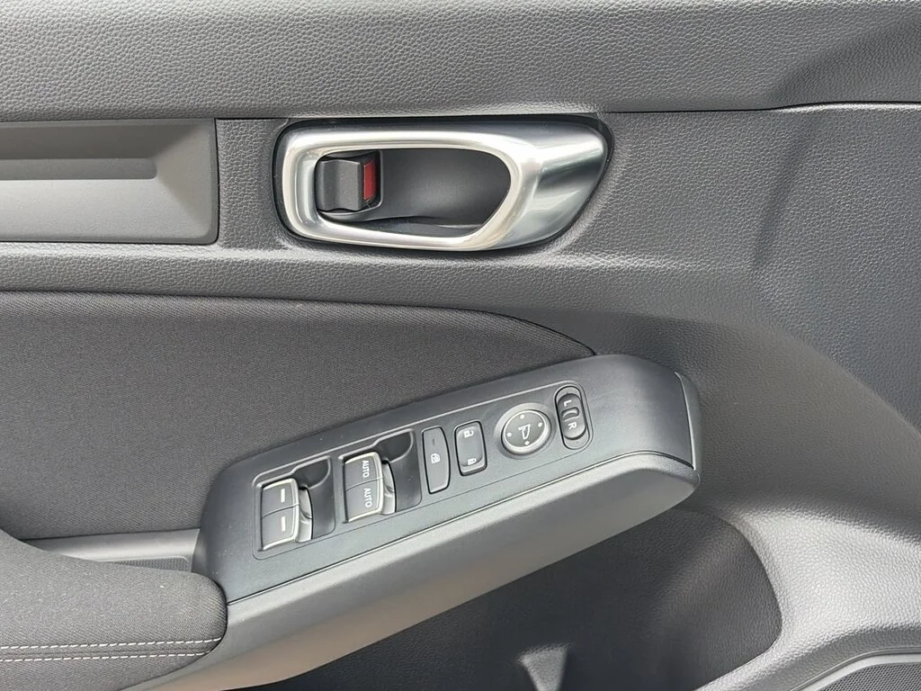 Used 2025 Platinum White Pearl Honda Sport CVT Hatchback Certified Pre-Owned   Clean Ti image 21