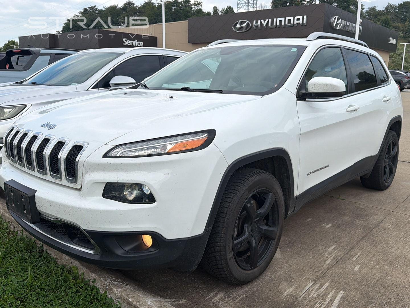 Used 2017 Bright White Clearcoat Jeep Limited image 3