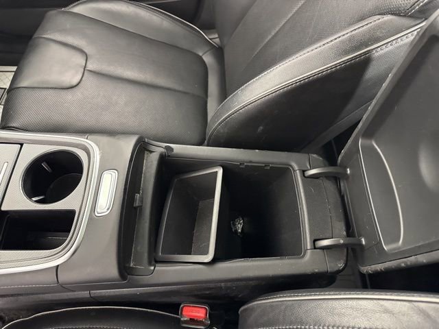 Used 2022  Hyundai Limited image 31