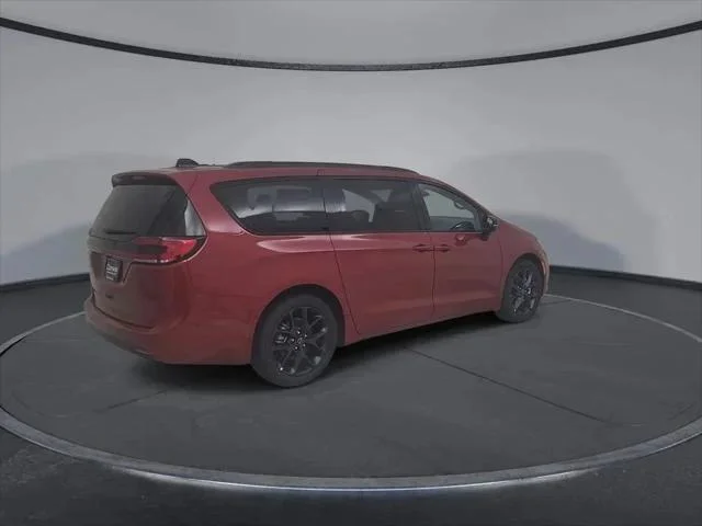 2026 Chrysler Pacifica Select - Photo 15
