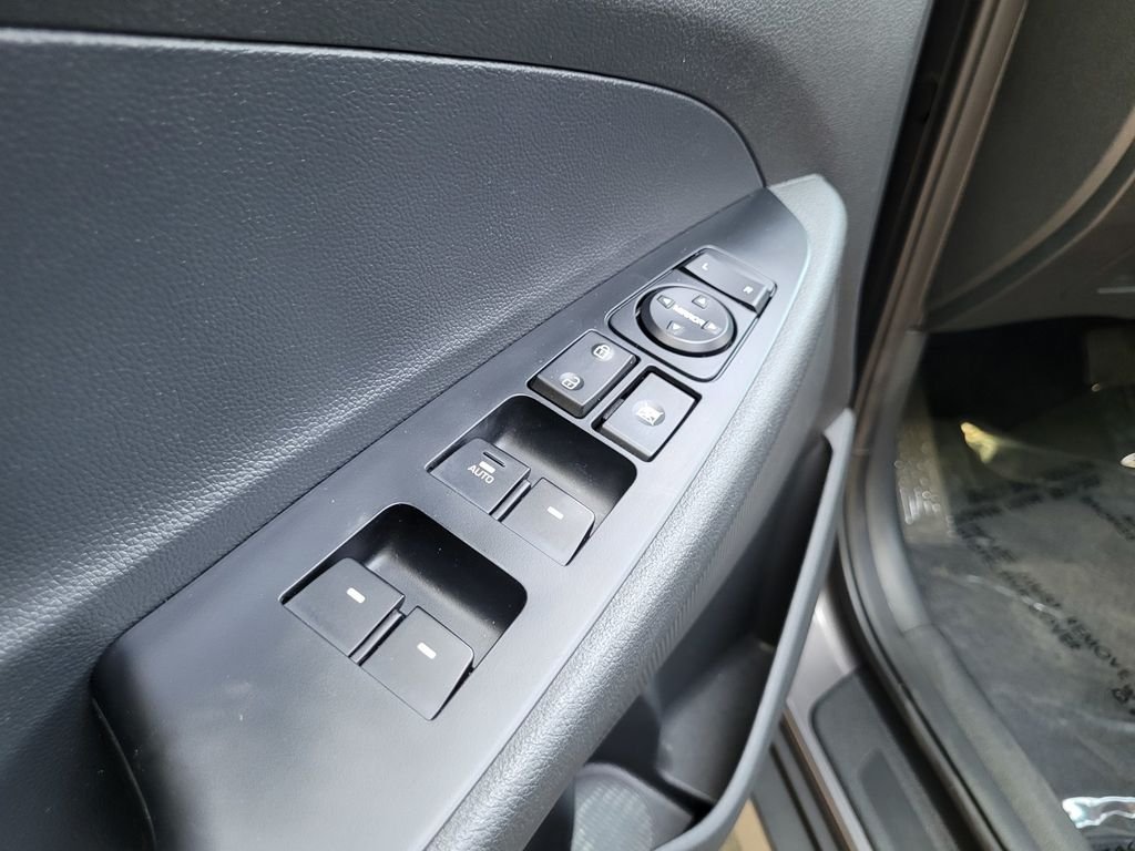 Used 2021 Gray Hyundai SEL image 26