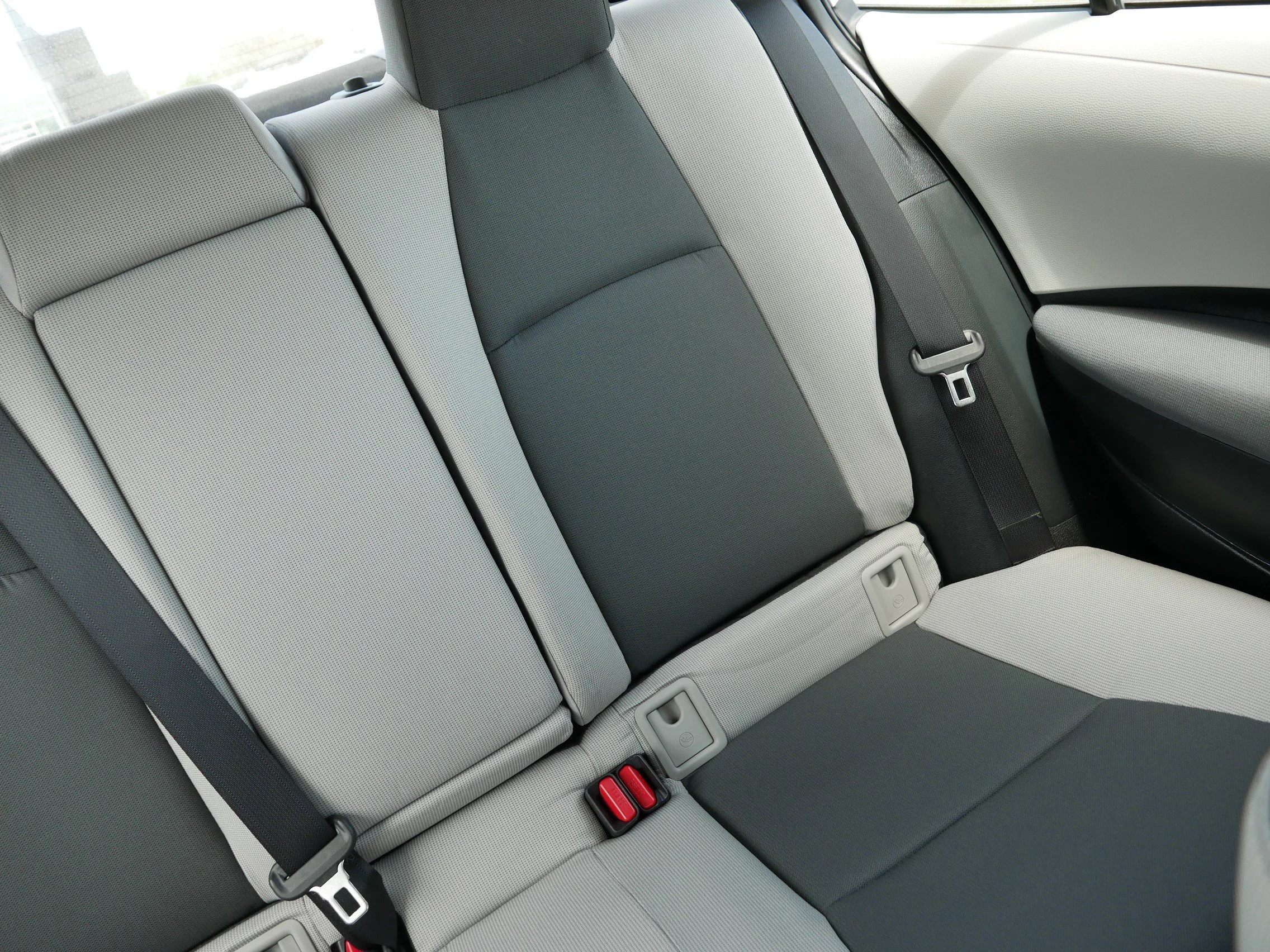 Used 2023 Ice Cap Toyota Hybrid LE image 14