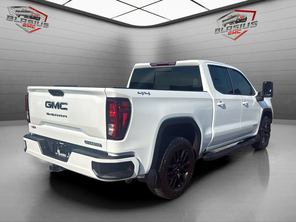 Used 2024 Summit White GMC Elevation image 5