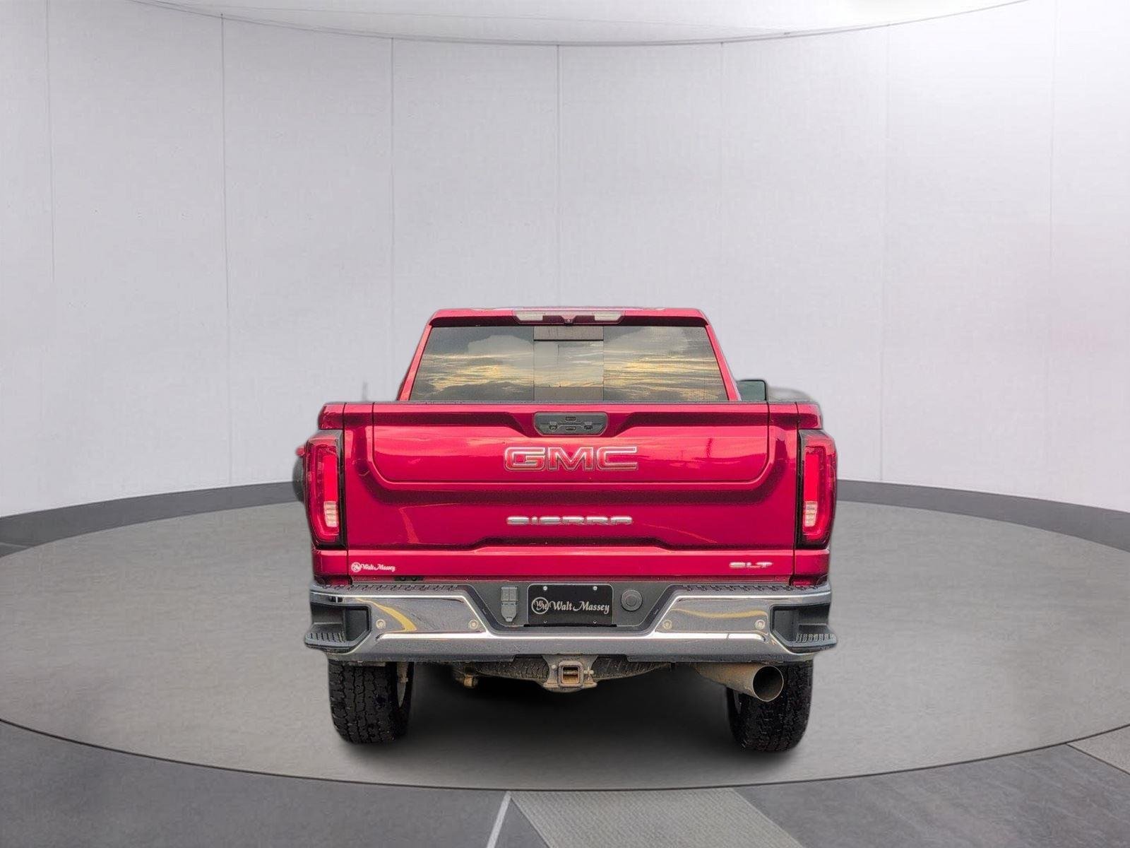 Used 2021 CAYENNE RED TINTCOAT GMC SLT image 4