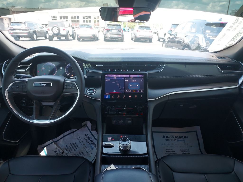 Used 2025 White Jeep Limited image 21