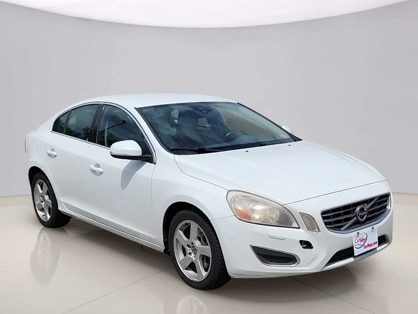 Used 2013 White Volvo T5 image 7