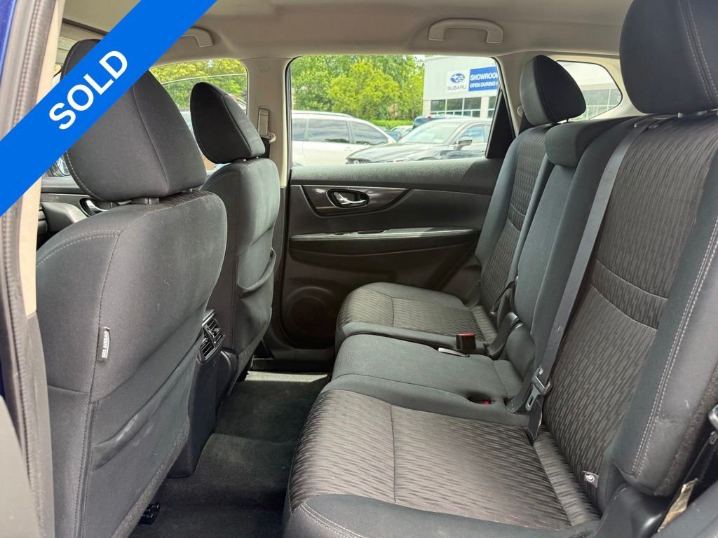 Used 2018 Caspian Blue Nissan S image 22