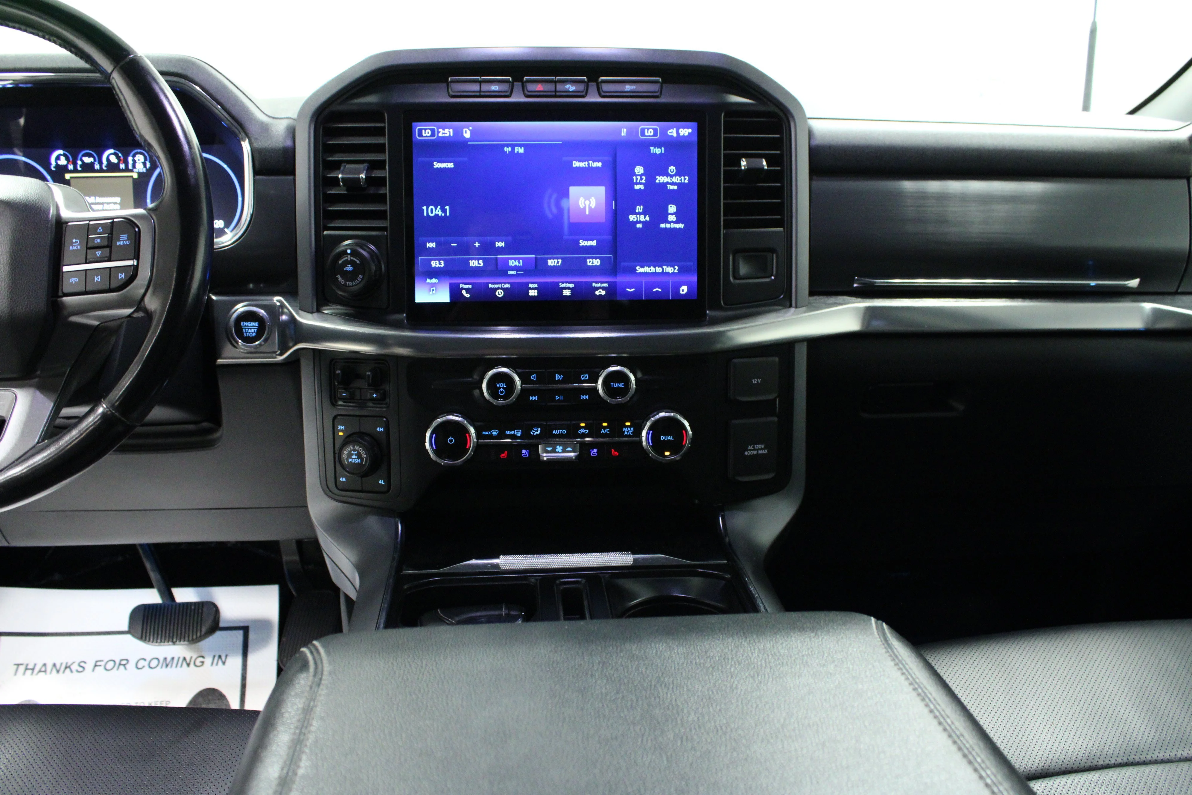 Used 2022 Star White Metallic Tri-Coat Ford LARIAT image 18