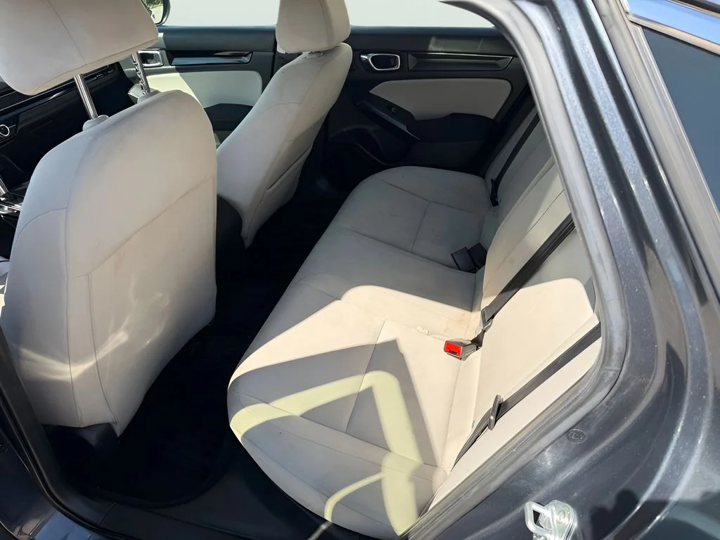 Used 2022  Honda EX image 10