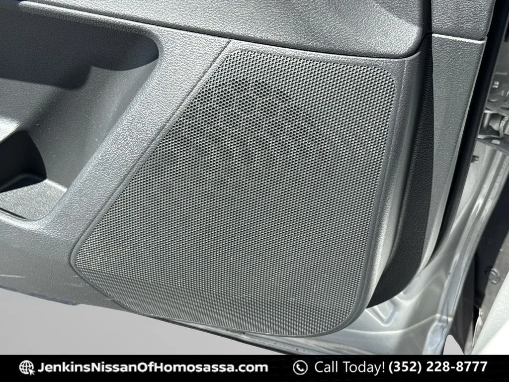 Used 2024 Silver Nissan S image 31
