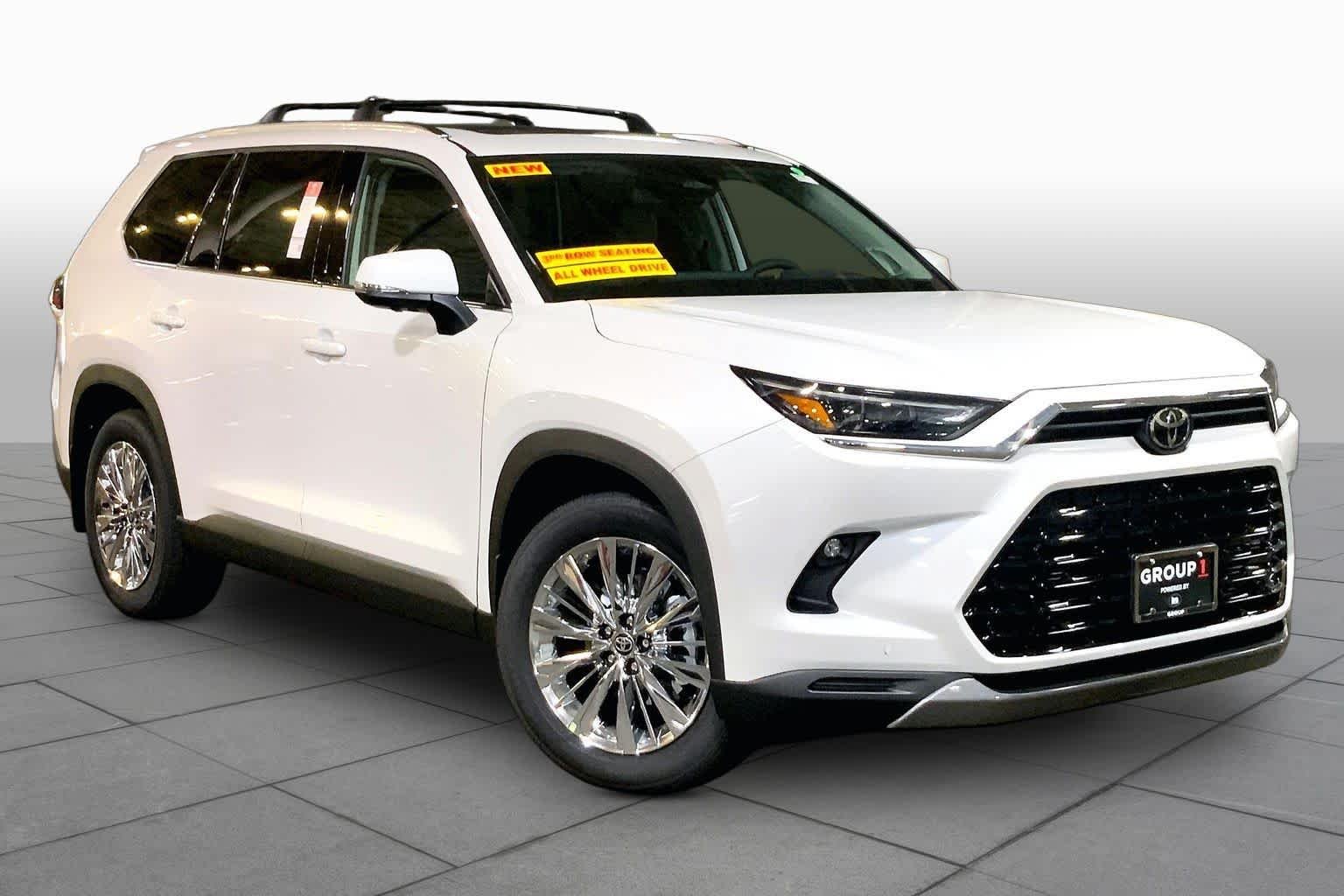 New 2026 Wind Chill Pearl Toyota Platinum image 2