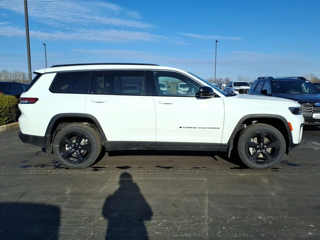 New 2026 Bright White Clearcoat Jeep Limited image 19