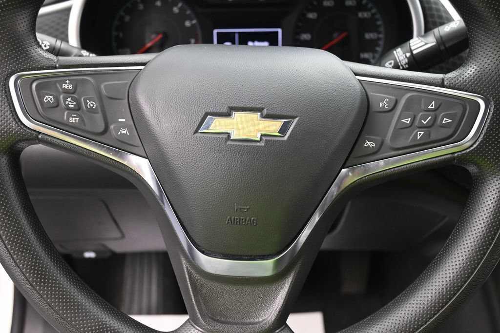 Used 2025 White Chevrolet LT image 13