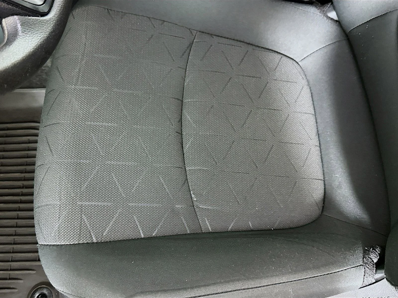 2023 Toyota RAV4 XLE - Photo 20