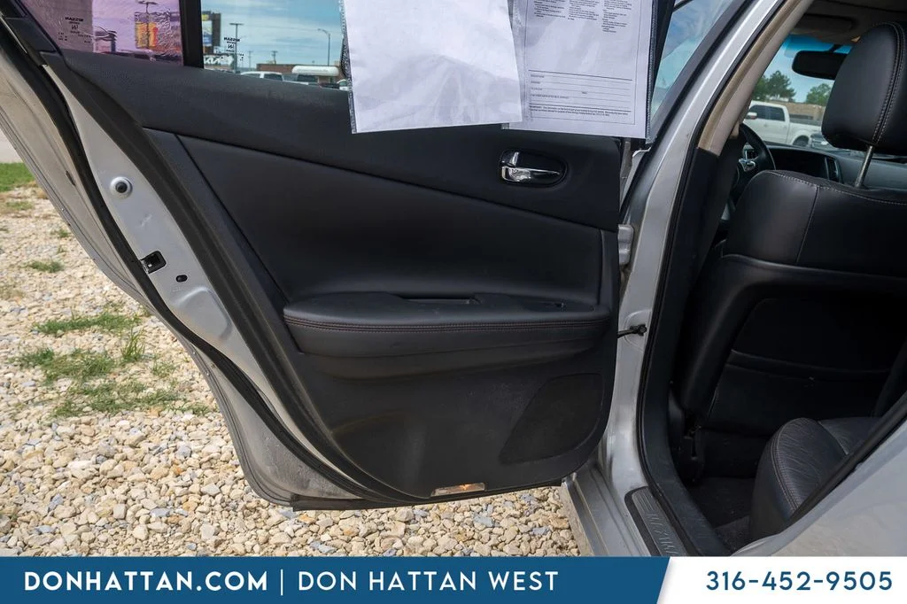 Used 2012 Silver Nissan 3.5 SV image 18