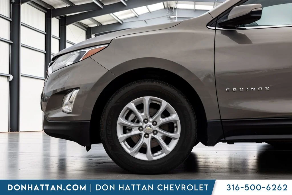 Used 2018 Gray Chevrolet LT image 28
