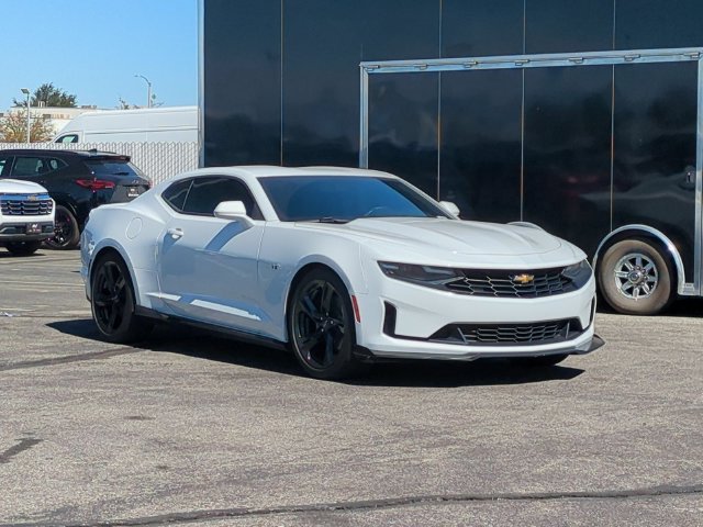 Used 2022 Chevrolet Camaro 1LT with VIN 1G1FB1RX8N0132840 for sale in Lancaster, CA