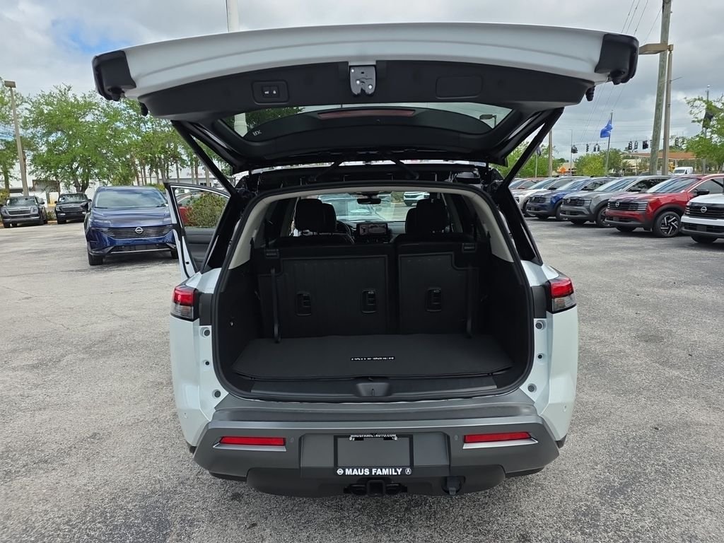 New 2026 Nissan Pathfinder Platinum 4D Sport Utility