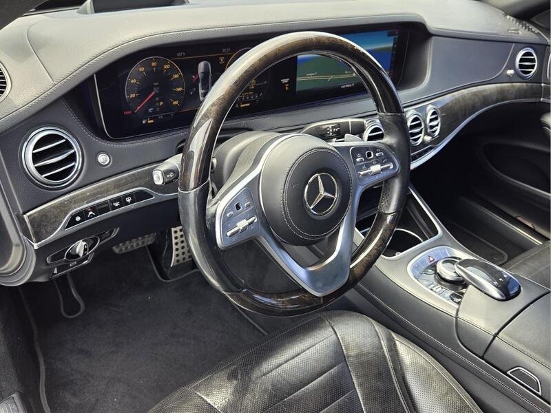 Used 2018 Black MERCEDES-BENZ S 560 SEDAN image 11