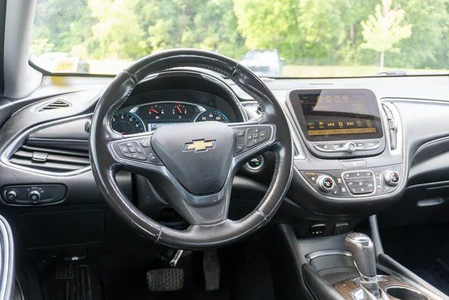 Used 2018 White Chevrolet Premier image 15