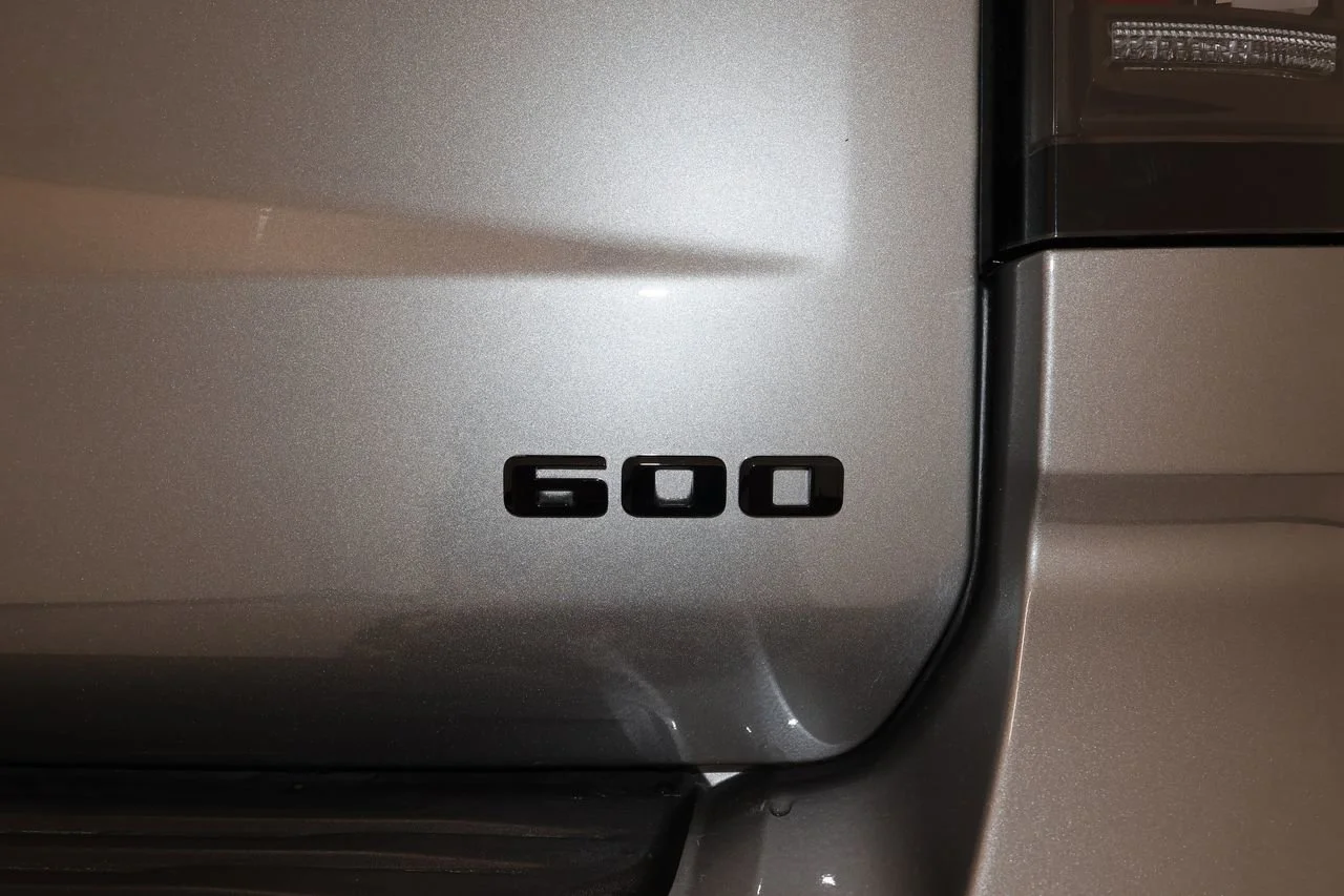 Used 2026 Argent Silver Metallic Cadillac Platinum Sport image 41