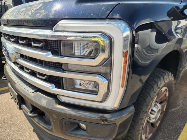 Used 2024  Ford XL image 6
