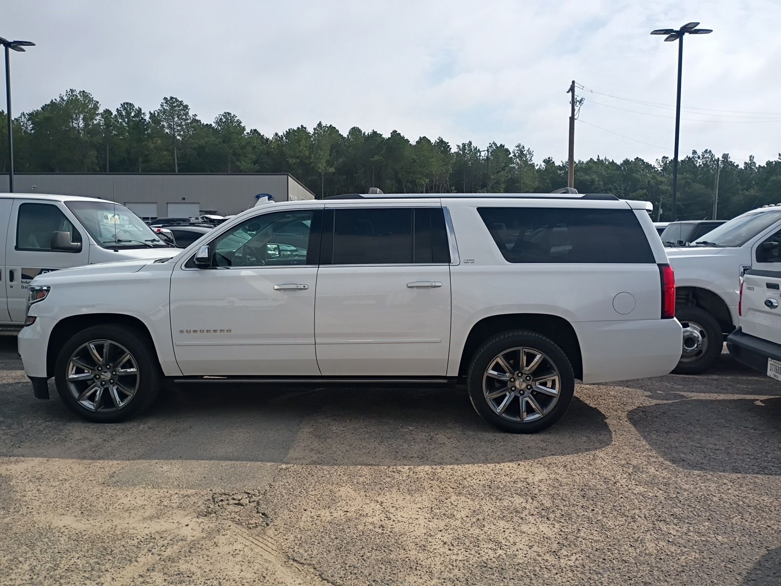 Used 2016 White Chevrolet LTZ image 8