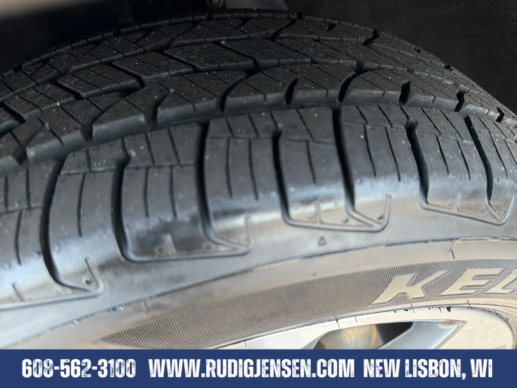 Used 2023 Gray Ford Platinum image 27