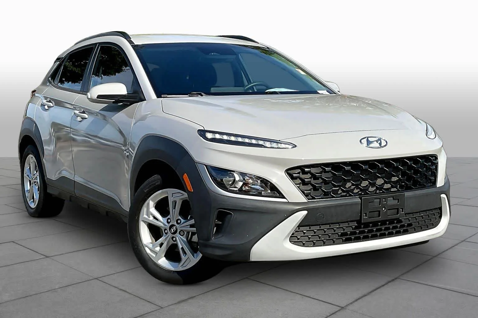 Used 2023 Cyber Silver Hyundai SEL image 5