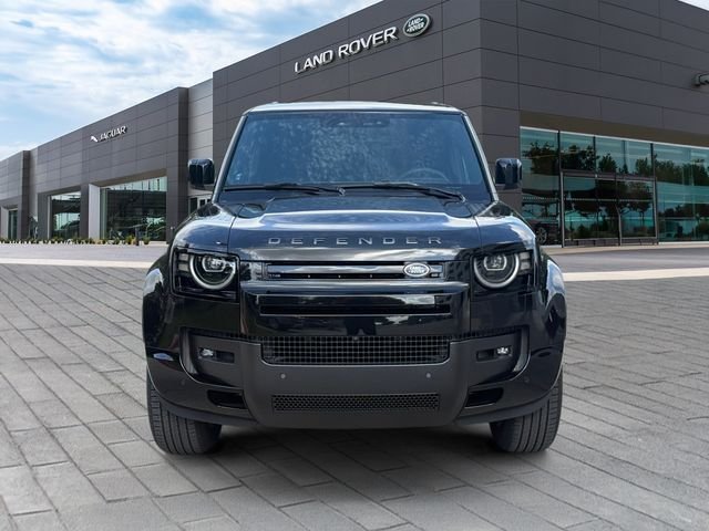 New 2026 Santorini Black Land Rover X-Dynamic SE image 8