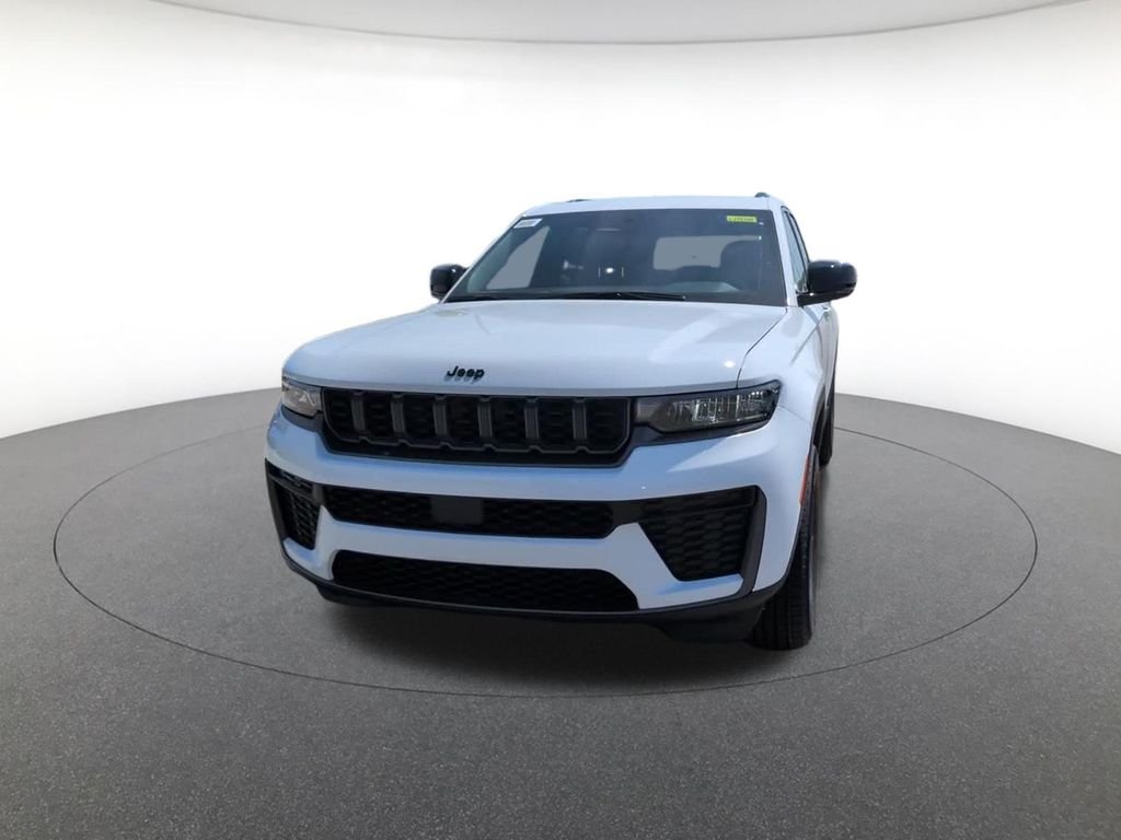 New 2026 White Jeep Altitude image 15