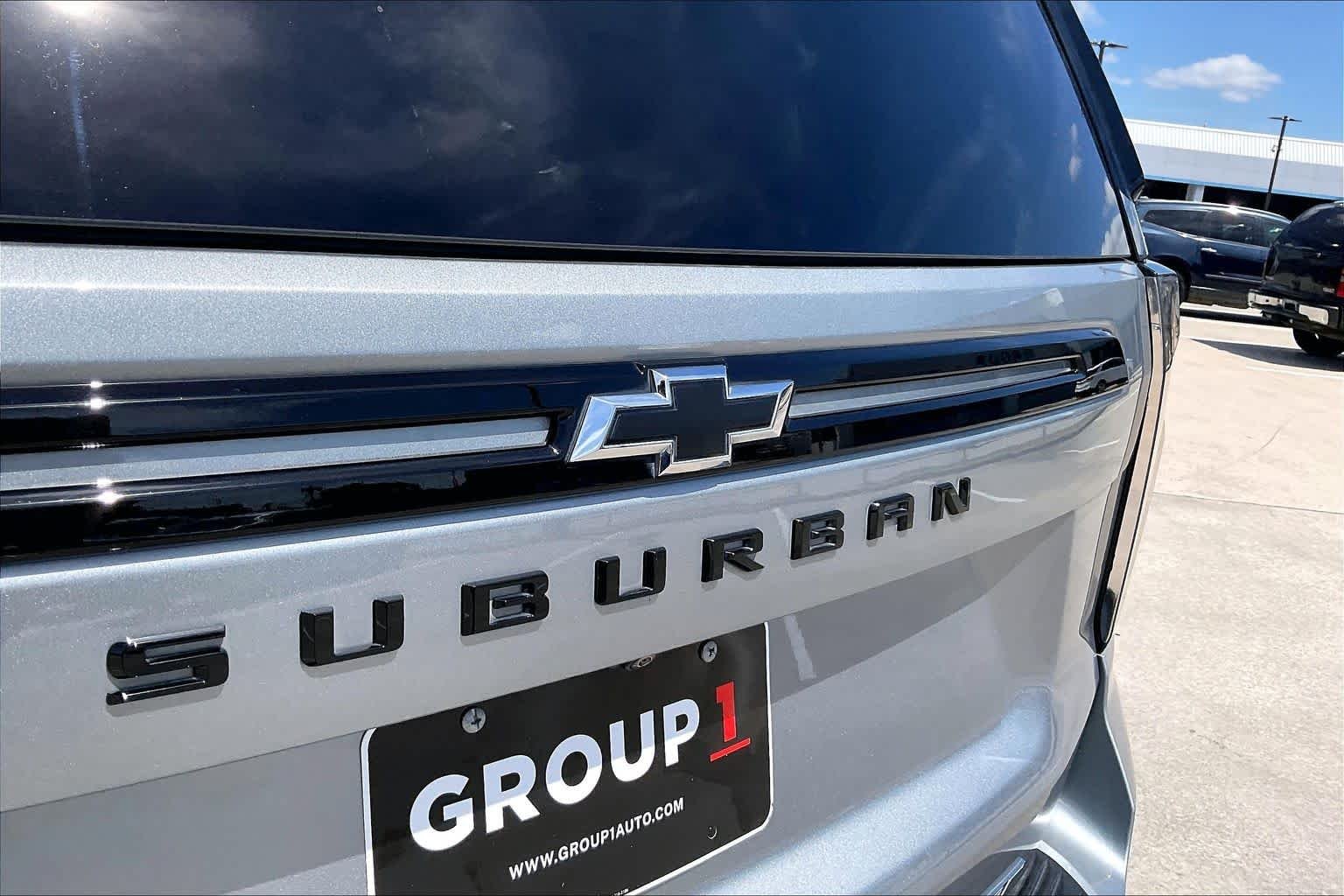 2024 Chevrolet Suburban RST - Photo 30