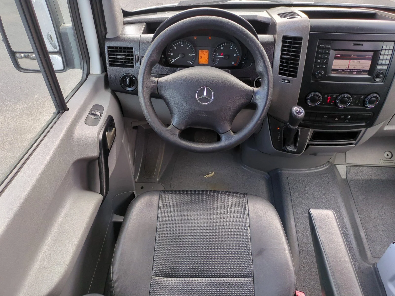 2015 Mercedes-Benz Sprinter Passenger Van Base - Photo 9