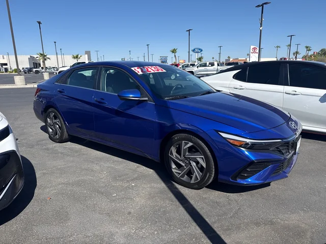 2025 Hyundai Elantra SEL Convenience