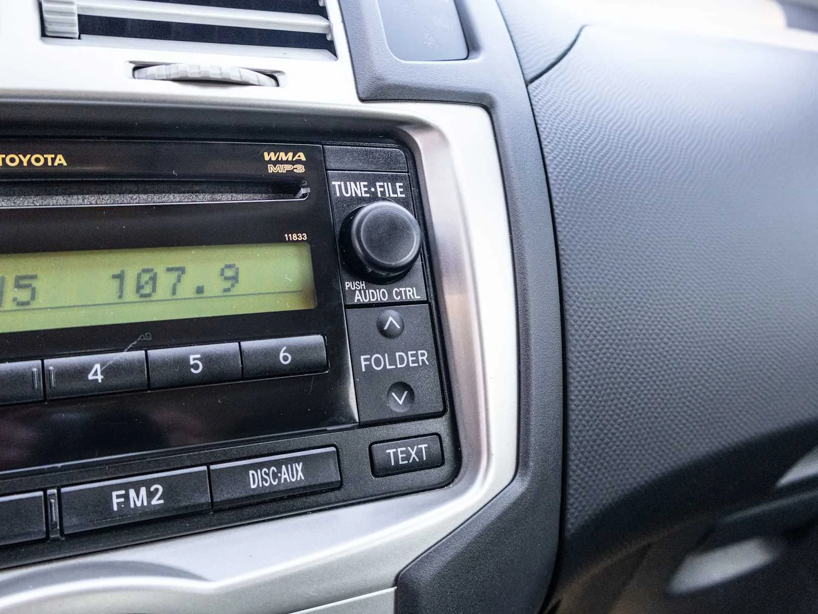 Used 2008 Polar White Toyota  image 36