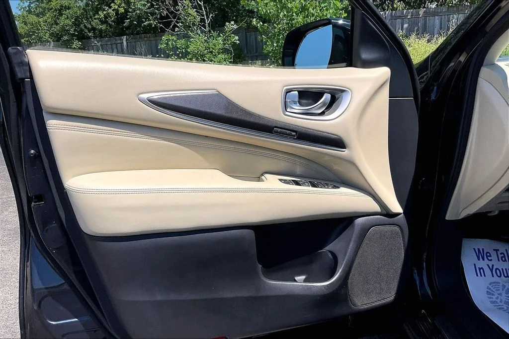 Used 2017 Blue INFINITI Base image 21