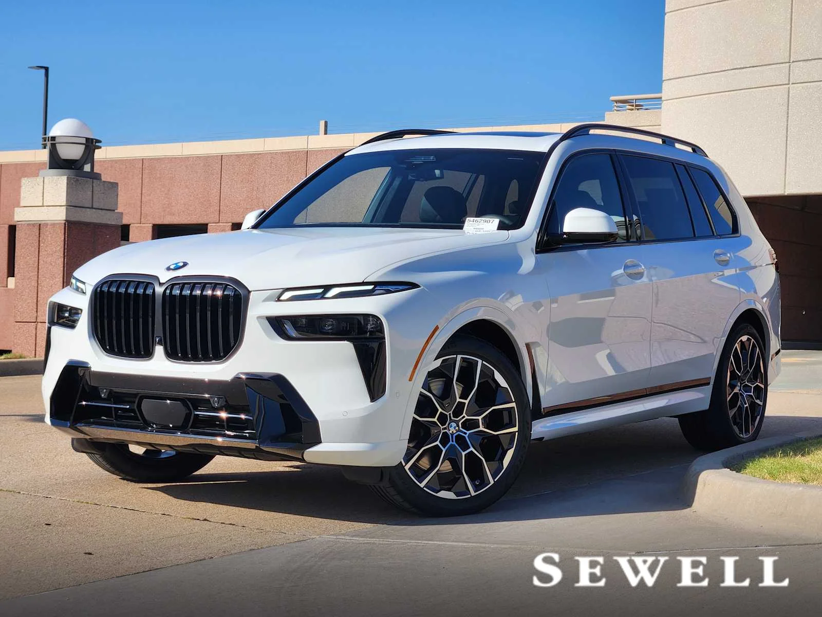 2027 BMW X7