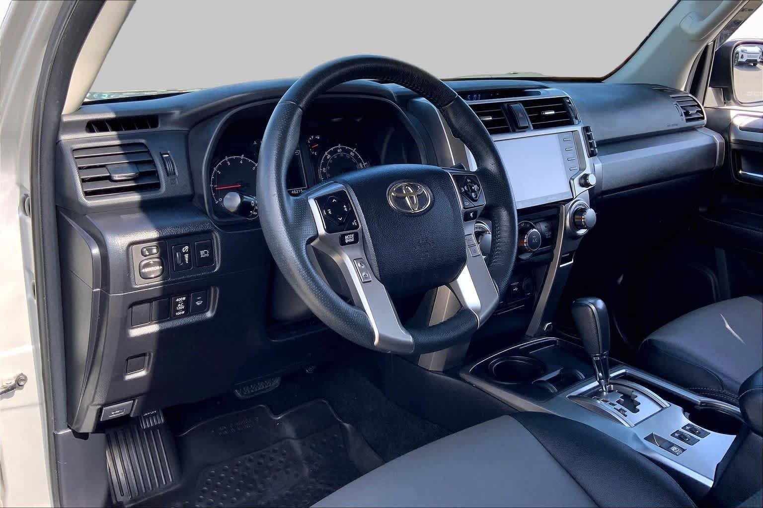 Used 2022 Classic Silver Metallic Toyota SR5 Premium image 17