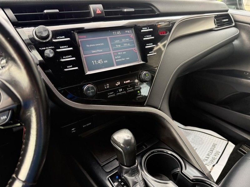 Used 2019 Midnight Black Metallic Toyota SE image 25