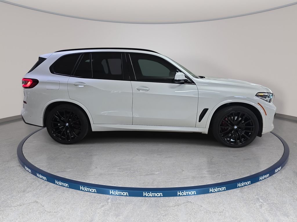 Certified Used 2023 Mineral White Metallic BMW xDrive40i image 4