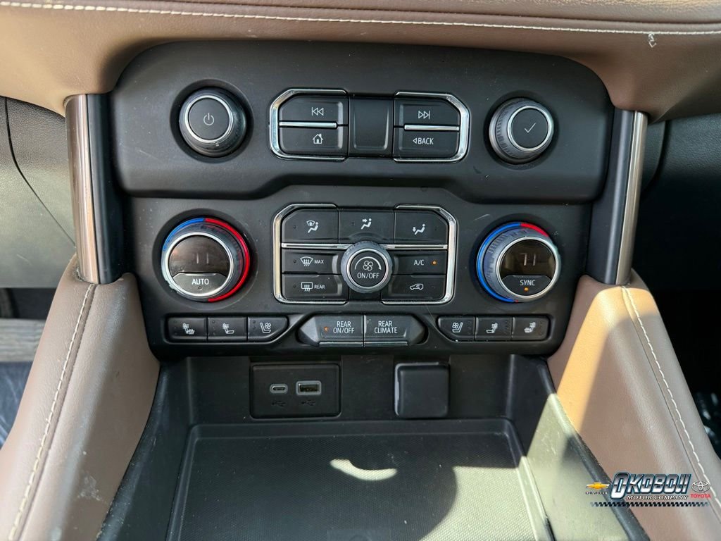 Used 2023 White Chevrolet High Country image 11