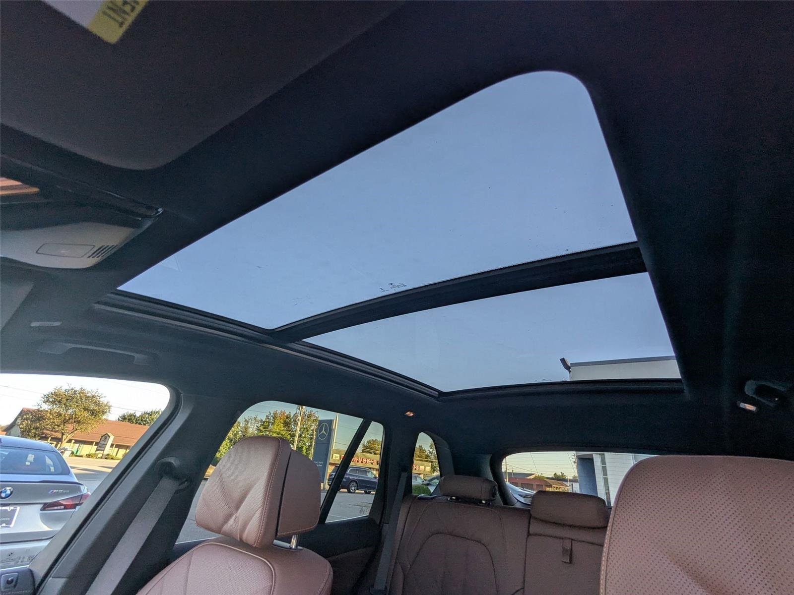 2026 BMW X5 50e - Photo 21