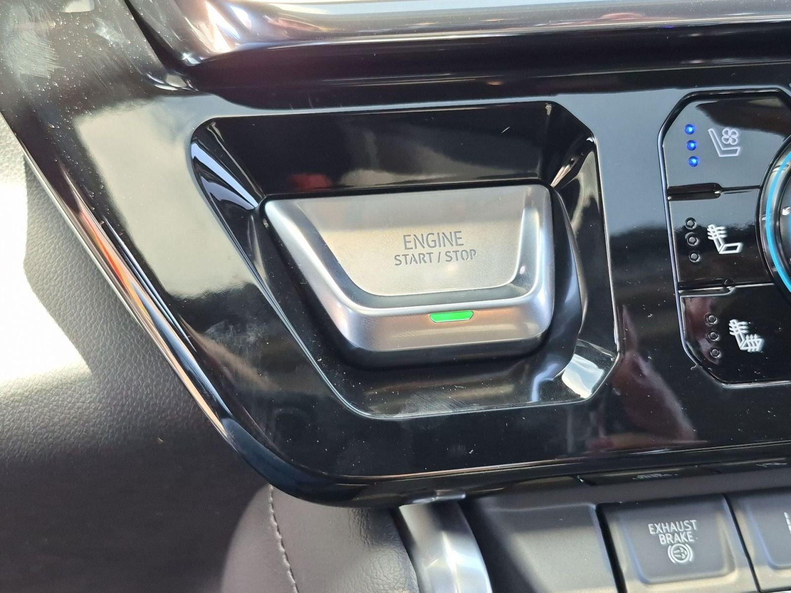 New 2026 Glacier White Tricoat GMC Denali image 17