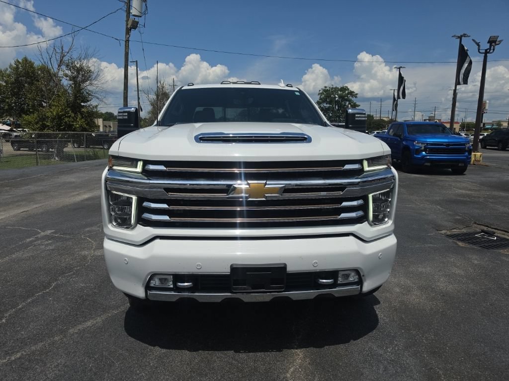 Used 2023 SUMMIT WHITE Chevrolet High Country image 2