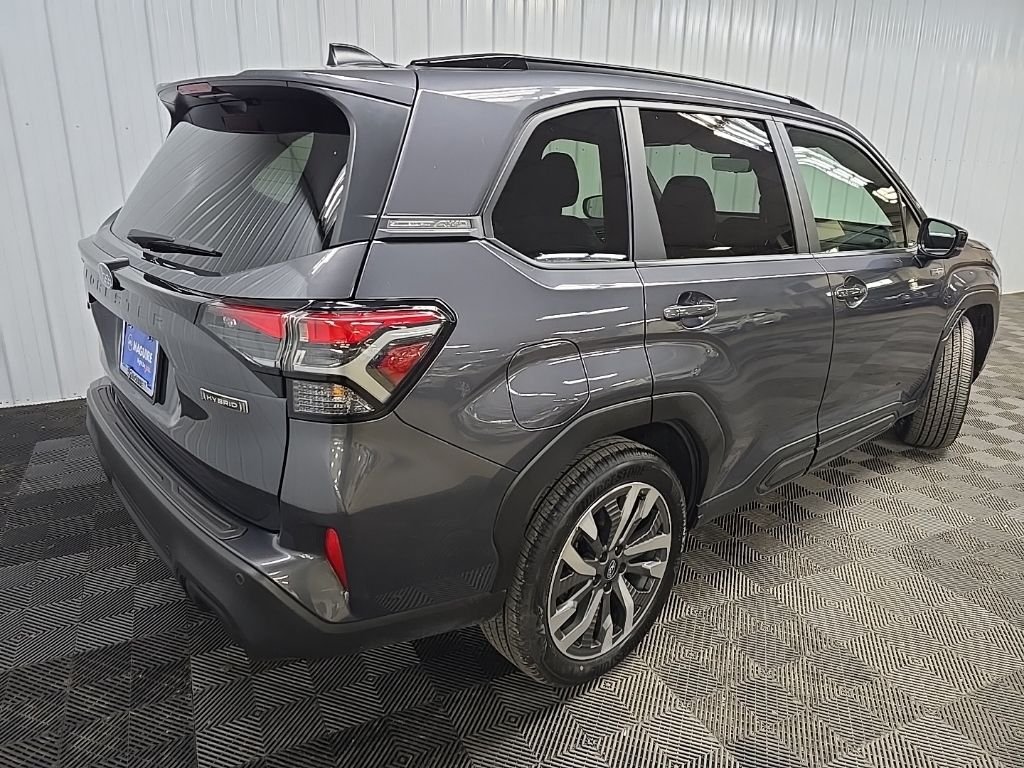 2025 Subaru Forester Touring - Photo 10