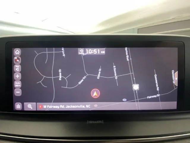 Used 2021 White Kia EX image 18