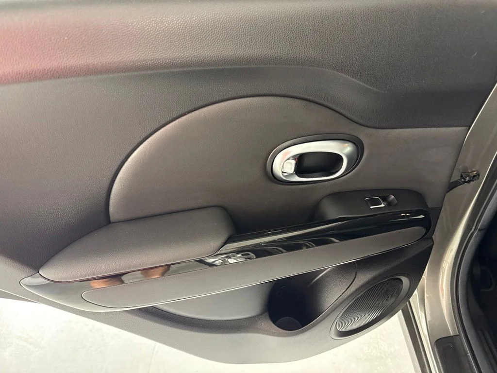 Used 2019 Gray Kia Plus image 21