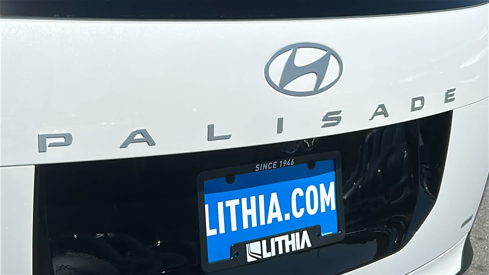New 2026 Creamy White Pearl Hyundai SEL AWD image 28
